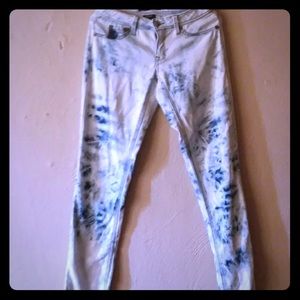 Grunge Style Bleached Jeans 🖤